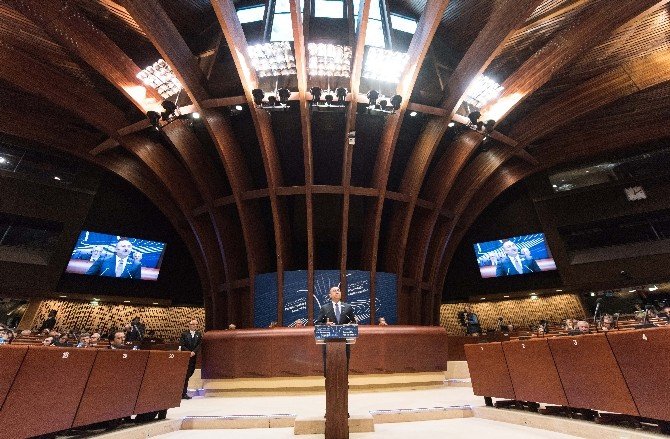 Çavuşoğlu’ndan Danimarkalı Milletvekiline Sert Cevap: "Darbecilerin, Teröristlerin Yanında Olmayın"