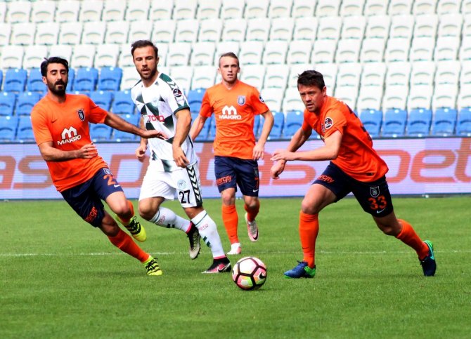 İlk Yarıda Gol Sesi Çıkmadı