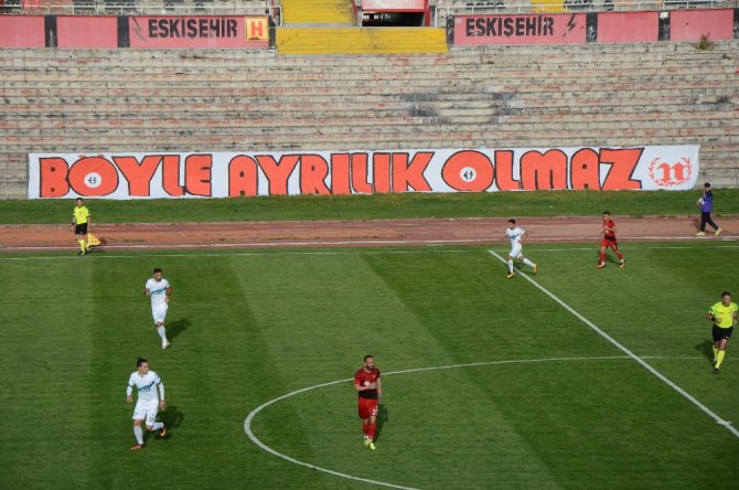 Es Es Yarım Asırlık Evine Veda Etti
