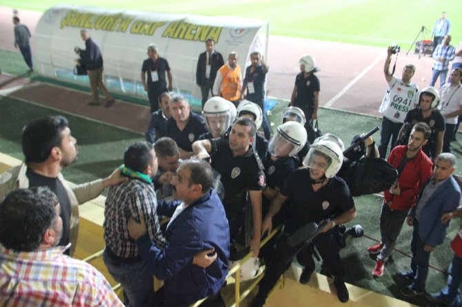 Tff 1. Lig Maçında Ortalık Karıştı