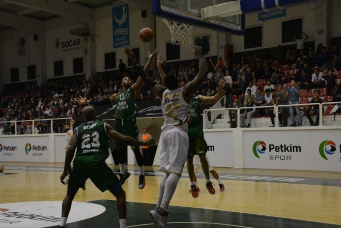 Petkimspor 3. Galibiyetini Aldı