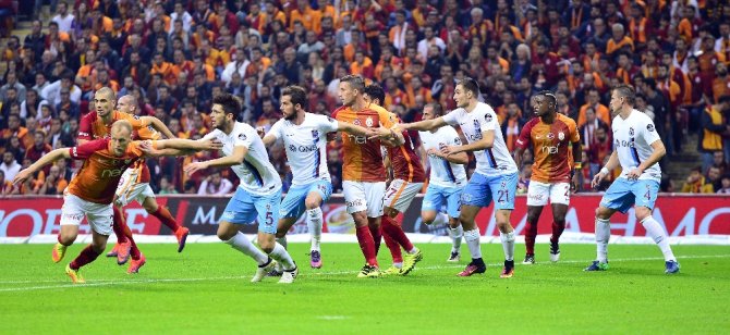 Fırtına Tt Arena’da Esti