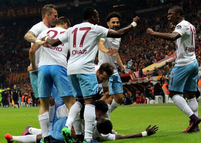 Fırtına Tt Arena’da Esti