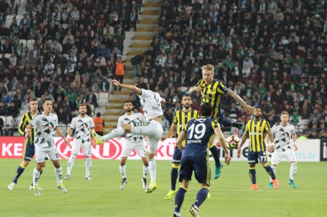 İlk Yarı Fenerbahçe’nin