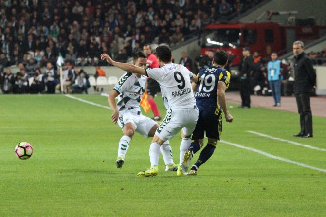 İlk Yarı Fenerbahçe’nin