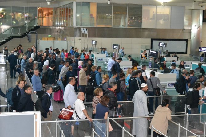 Atatürk Havalimanında Sistem Arızası Yoğunluğu