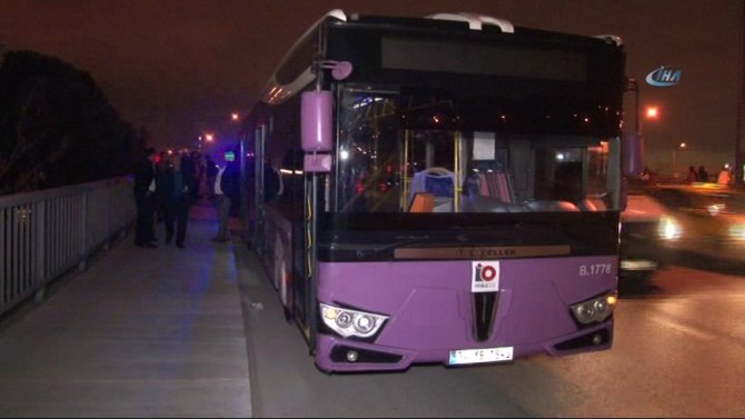 İstanbul’da Yolcu Otobüsüne Molotoflu Saldırı