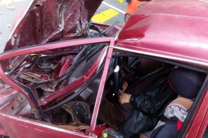 Gümüşhane’de Trafik Kazası: 2 Ölü, 1 Yaralı