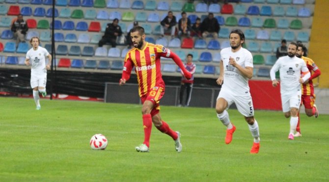 Kayserispor Gruplara Kaldı