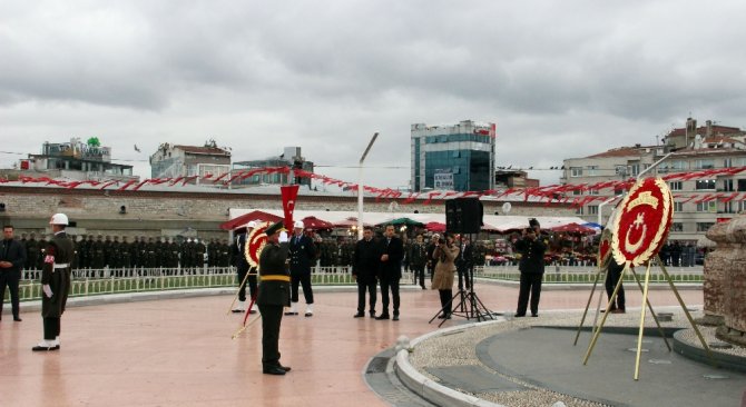 Taksim’de 29 Ekim Töreni