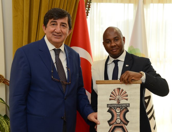 Madagaskar Milli Günü Expo’da Kutlandı
