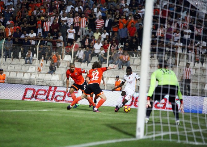 İlk Yarıda Gol Yok