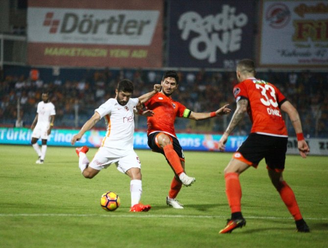İlk Yarıda Gol Yok
