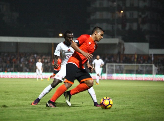Galatasaray Bruma İle Güldü