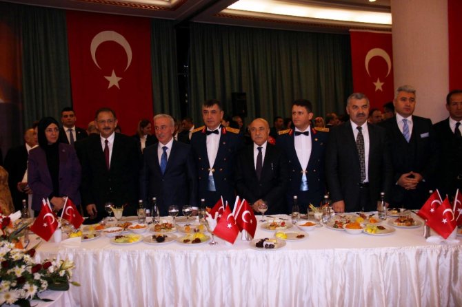 Çalışmayan Belediye İşçileri Hakkında Konuşu
