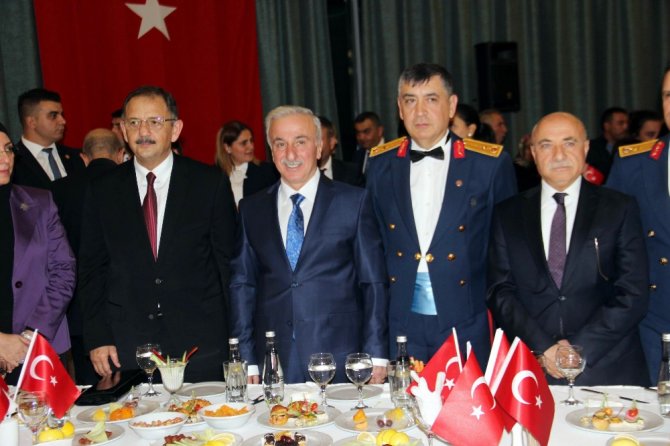 Çalışmayan Belediye İşçileri Hakkında Konuşu