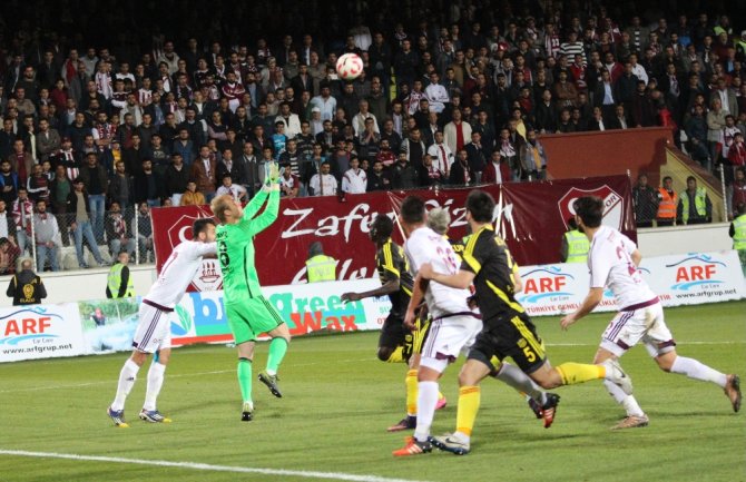 Elazığspor Son Dakikada Yıkıldı