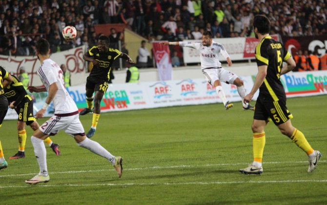 Elazığspor Son Dakikada Yıkıldı