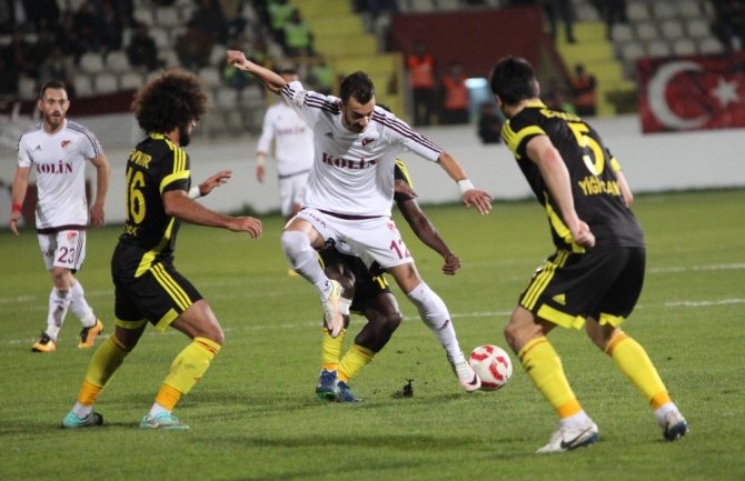 Elazığspor Son Dakikada Yıkıldı