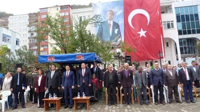 Artvin’de Cumhuriyet Bayramı Kutlaması