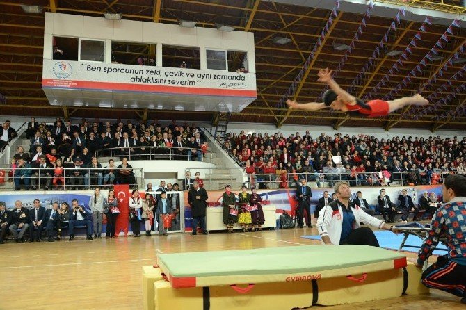 Trabzon’da Cumhuriyet Bayramı Kutlaması