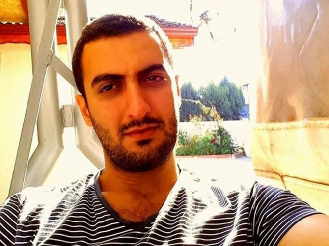 Otomobil Direğe Çarptı: 2 Ölü