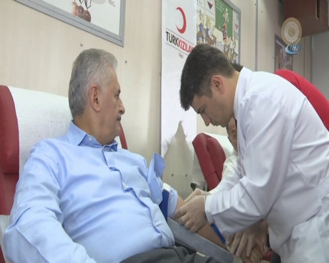 Başbakan Yıldırım’dan Kan Bağışı