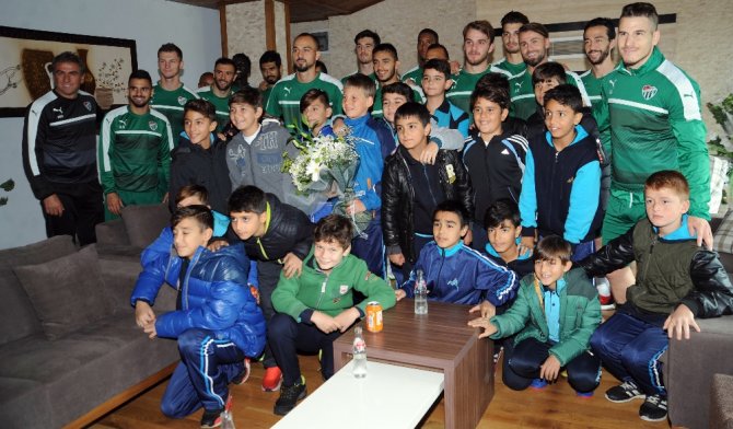 Minik Taraftarın İsteği Gülümsetti