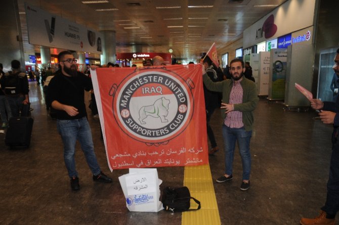 Napoli Taraftarları Türk Basın Mensuplarına Sataştı