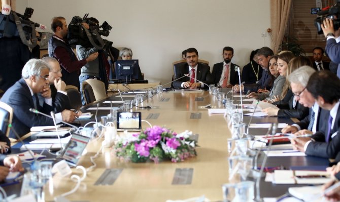 İstanbul Valisi Meclis Araştırma Komisyonuna Bilgi Verdi