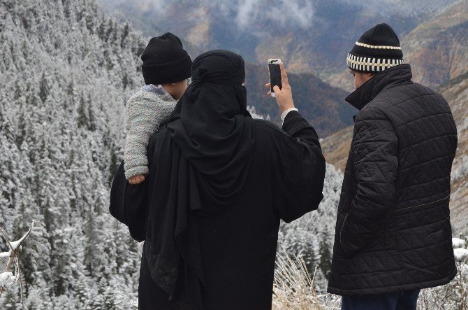 Zigana Dağı Ve Geçidi Beyaza Büründü