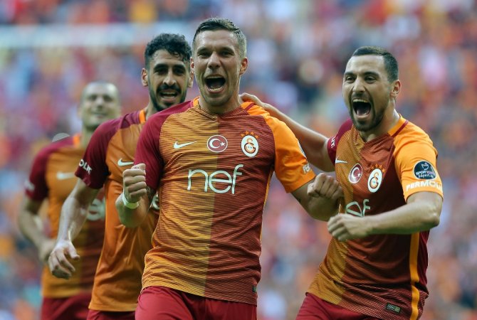 Galatasaray Lider Başakşehir’e Karşı