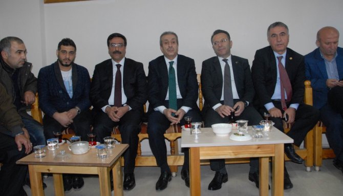 Kayyumlar Mehdi Eker’le Bilikte Sur’u Gezdi