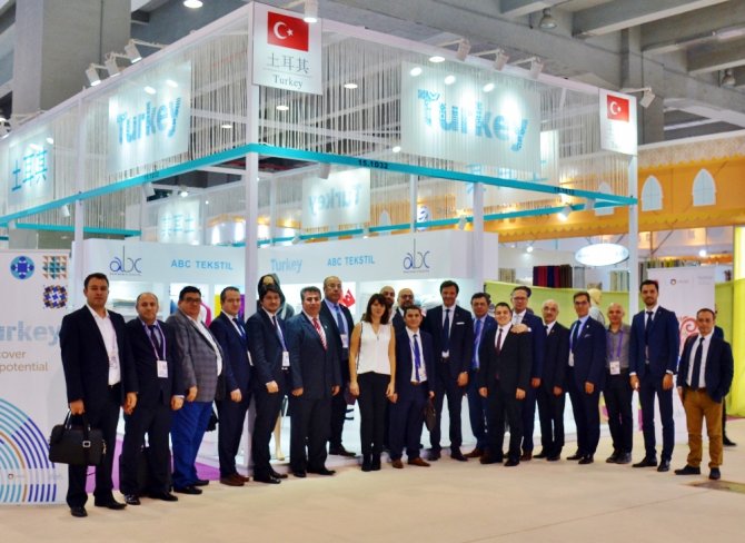 Türk Havlusu Çin’de Görücüye Çıktı