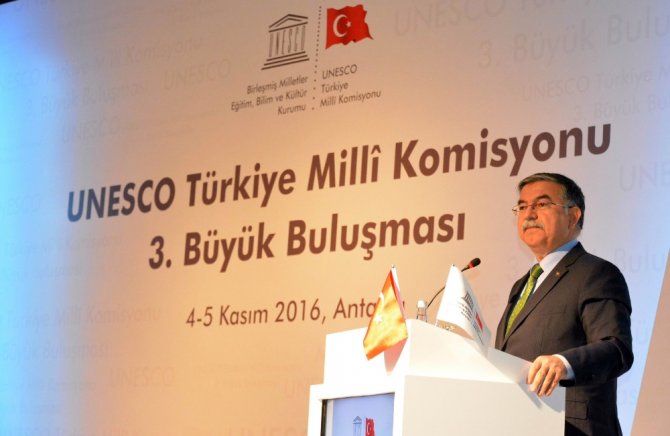 "479 Bin Suriyeli Çocuk Okullarda"