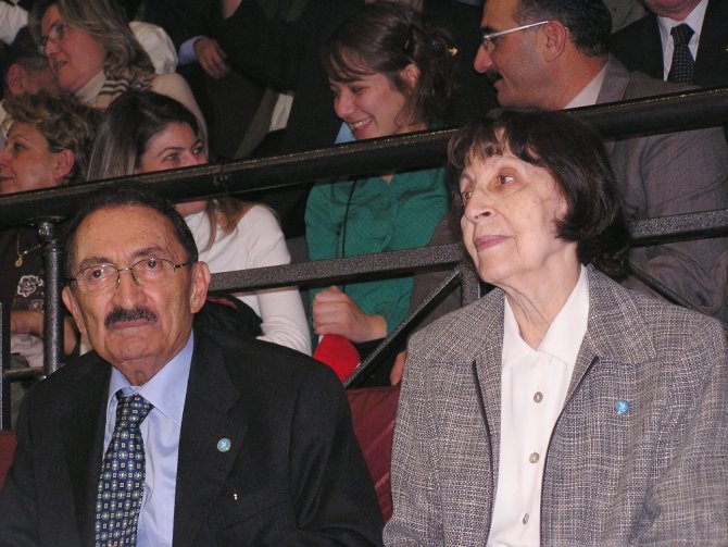 Bugün Bülent Ecevit’in Ölüm Yıl Dönümü