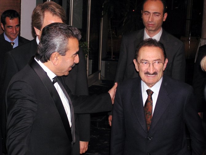 Bugün Bülent Ecevit’in Ölüm Yıl Dönümü