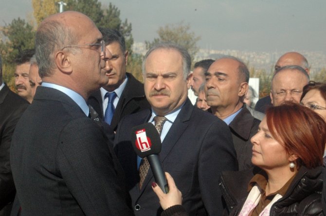 Chp’liler Ecevit’i Mezarı Başında Andı
