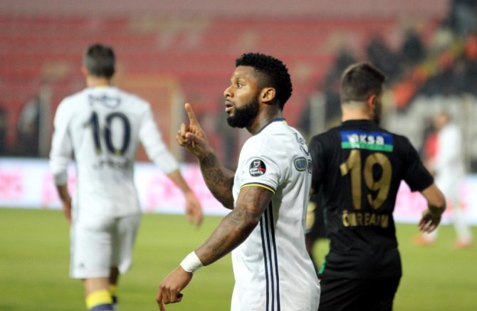 Fener Seriye Bağladı!
