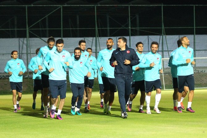 A Milli Takım Kampa Girdi