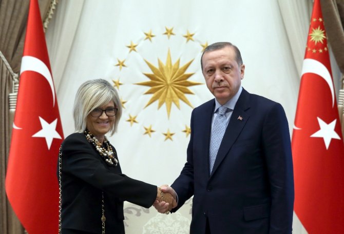 Cumhurbaşkanı Erdoğan Güven Mektuplarını Kabul Etti