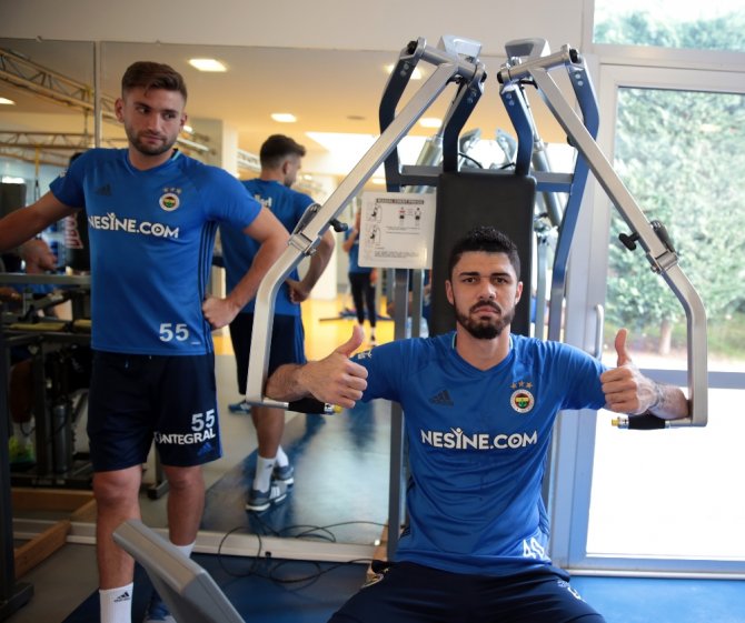 Fenerbahçe 9 Eksikle Çalıştı
