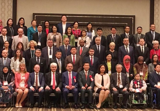 Bakan Müezzinoğlu Japonya’da Fetö’yü Anlattı