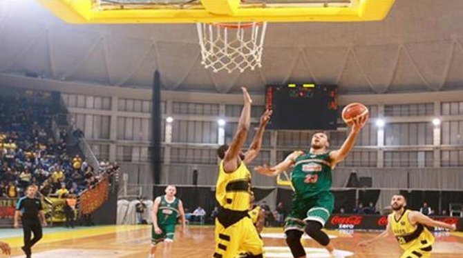 Banvit Yunan Rakibine Boyun Eğdi