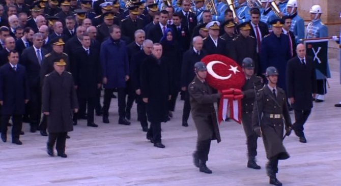 Devletin Zirvesi Anıtkabir’de
