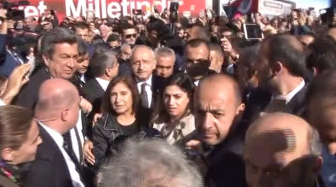 Kılıdaroğlu’ndan Cumhuriyet Gazetesine Ziyaret