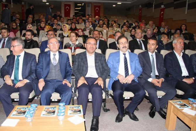 “Chp, Atatürk’ün Mü, Pkk’nın, Fetö’nün İzinden Mi Gidiyor”