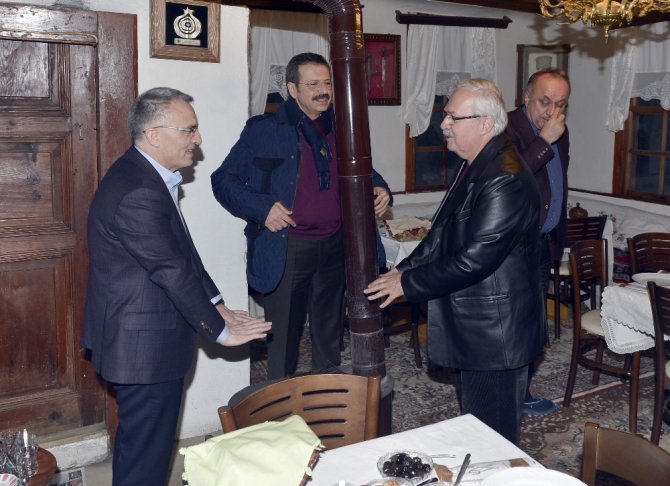 Bakan Ağbal’ın Elinden ’Kestane Kebap’
