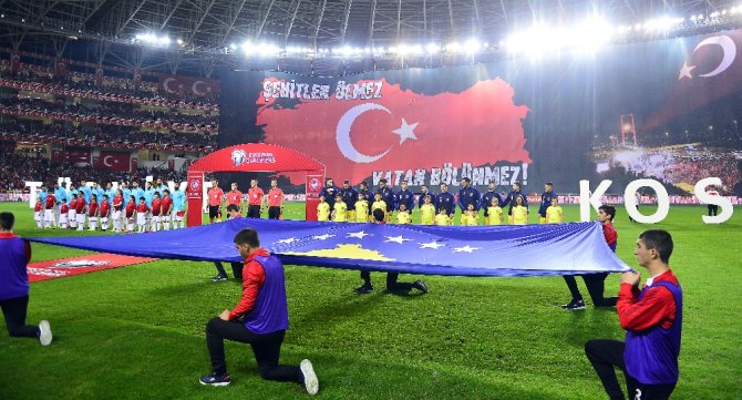 İlk Yarıda Eşitlik Vardı