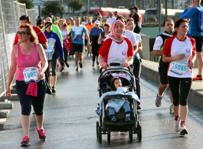 İstanbul Maratonundan Renkli Görüntüler